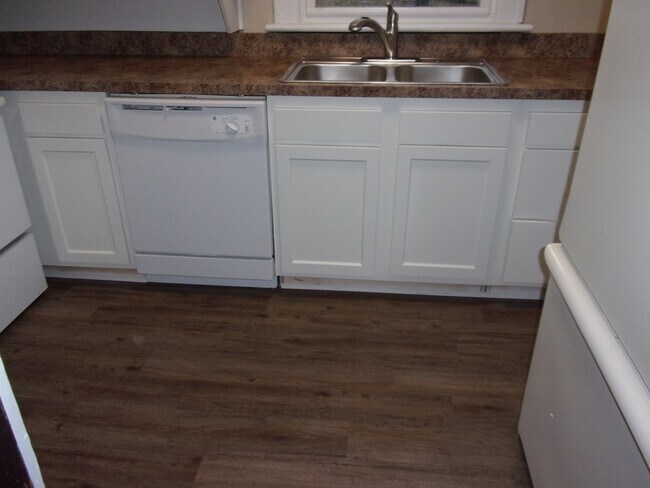 Building Photo - 430 Keenan Ave