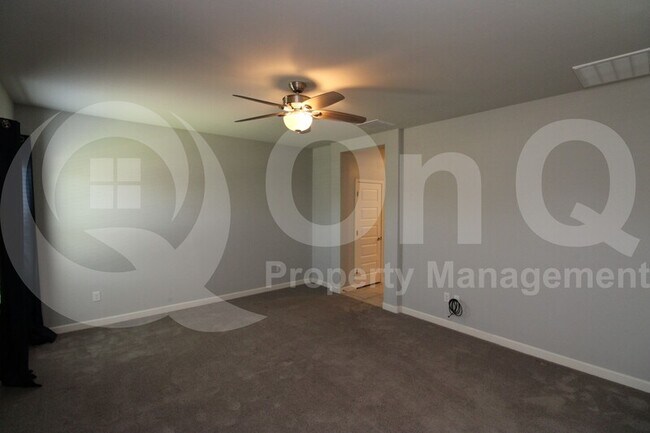 Building Photo - 11561 West Tom Henry Way