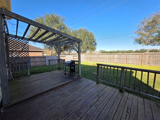 Building Photo - 4815 Knights Branch Dr