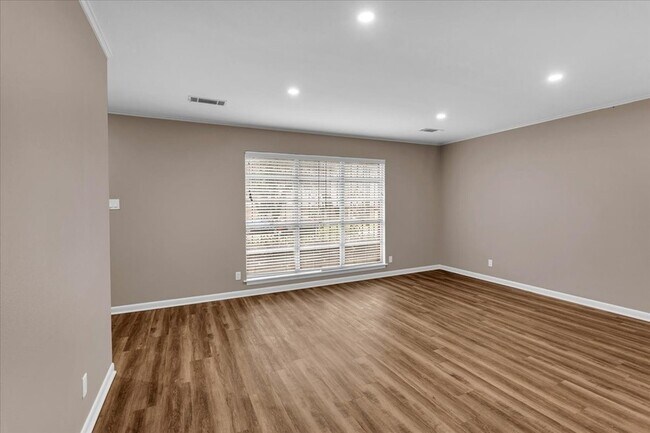 Building Photo - 509 Dean Dr