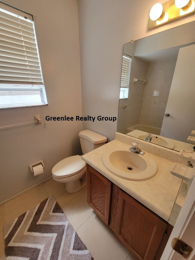 Building Photo - 2 Bed/2 Bath Condo in 55+ Community – Pool...