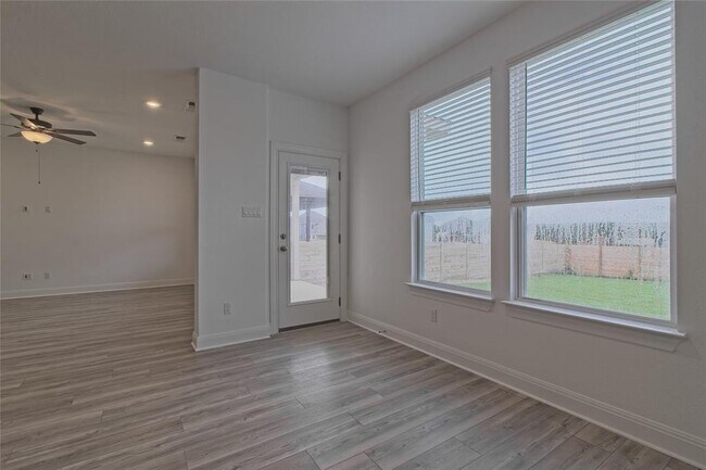 Building Photo - 212 Turnbuckle Bnd