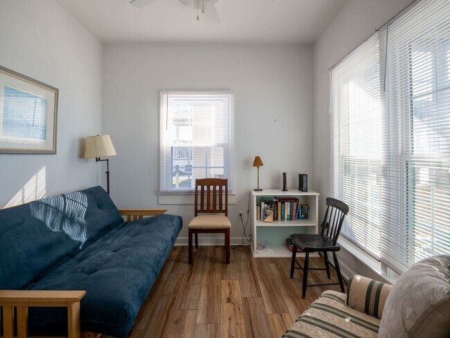 Building Photo - On Porpoise @ 36 Porpoise Place