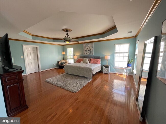 Building Photo - 513 Glenbrook Dr