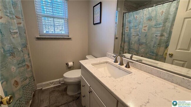 Building Photo - 639 Heather Ln