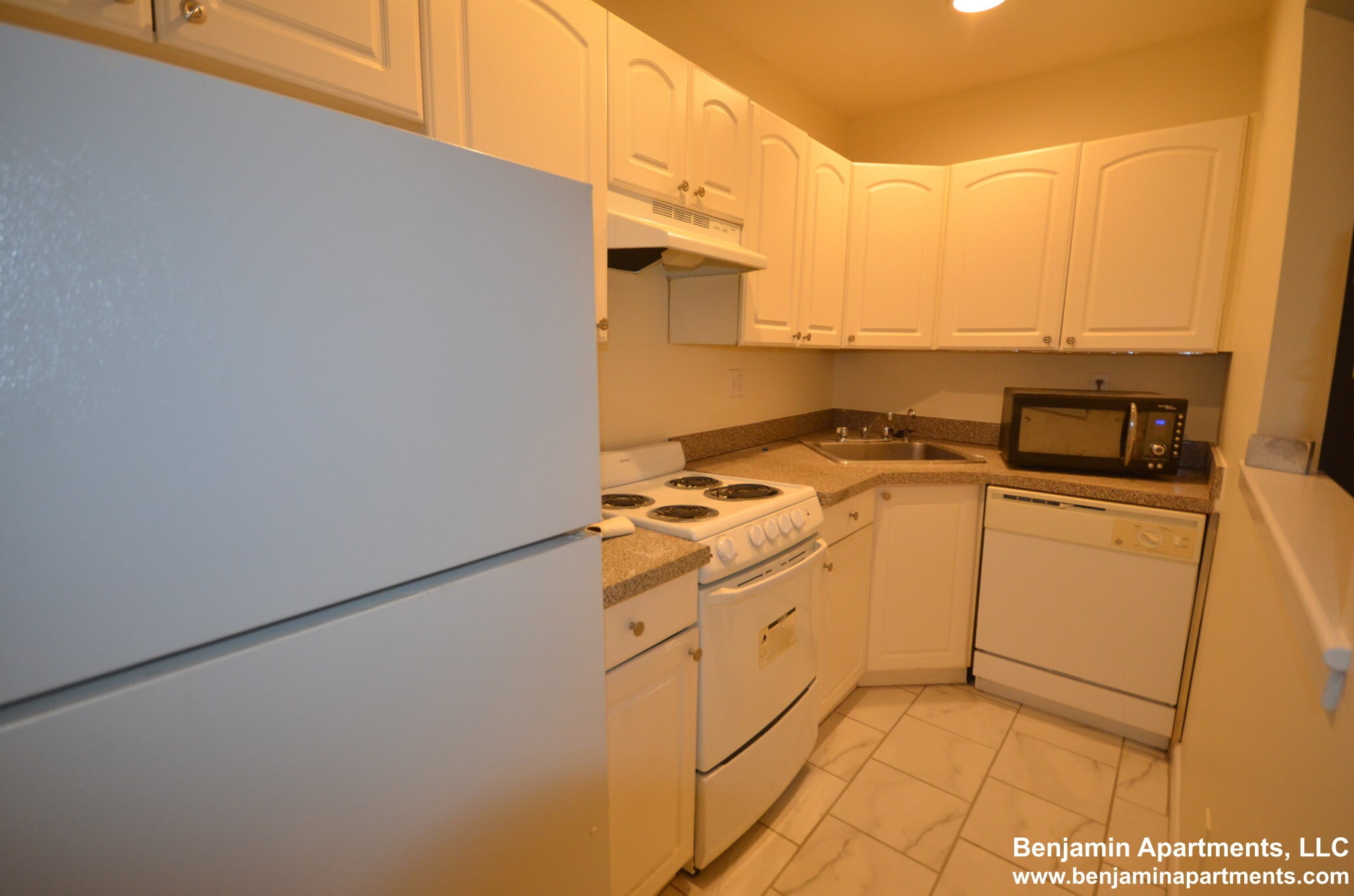 Building Photo - 46 Allston St