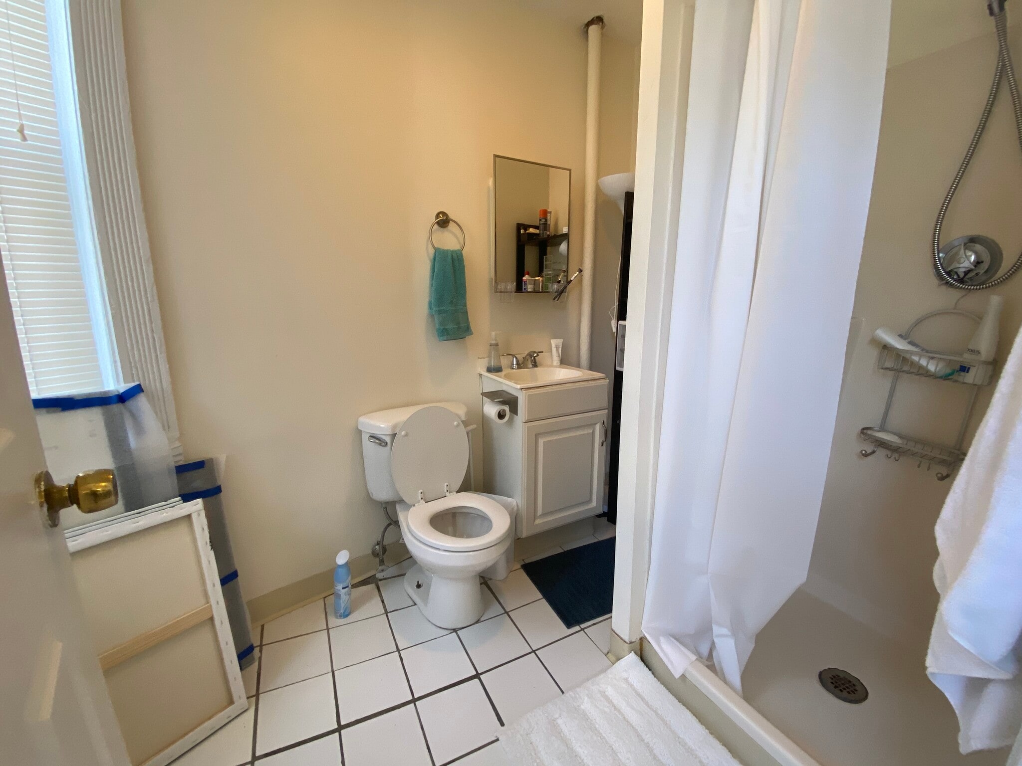 Building Photo - 54 Burbank St