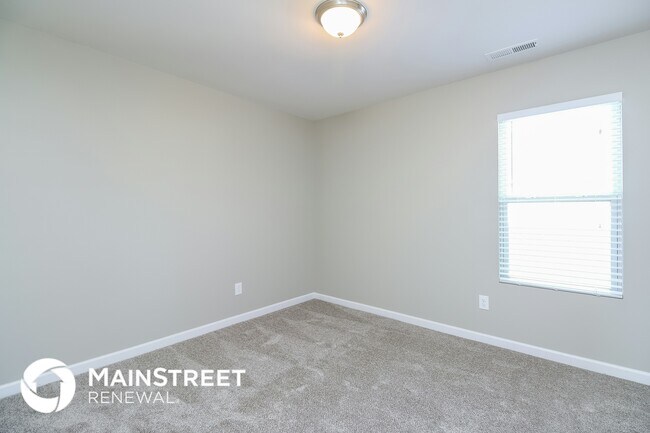 Building Photo - 301 Collington Dr