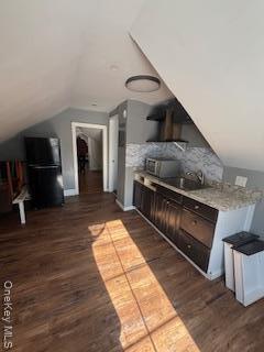 Building Photo - 11 Manchester Rd