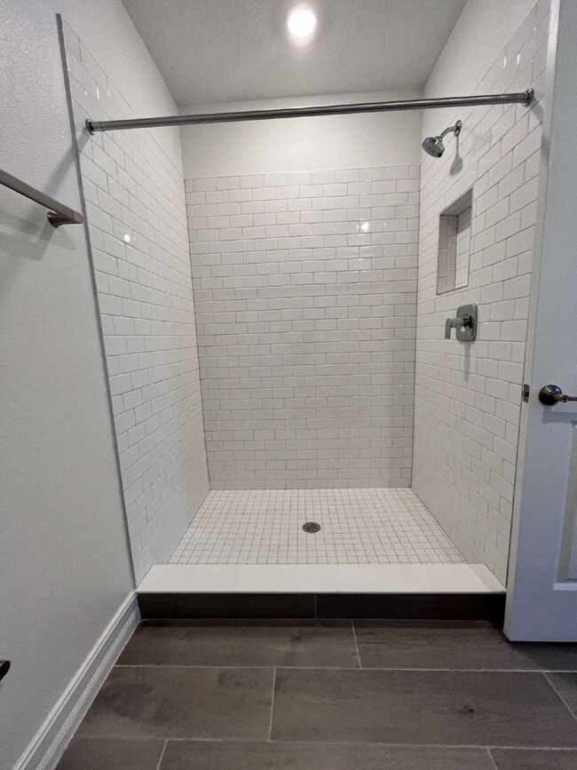 Building Photo - 7016 119th Ct E