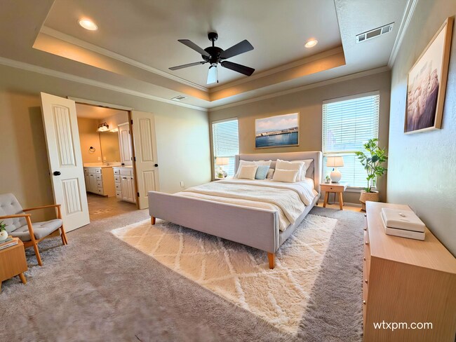Building Photo - Spacious 4-Bedroom Home on 2 Acres in Bushland South