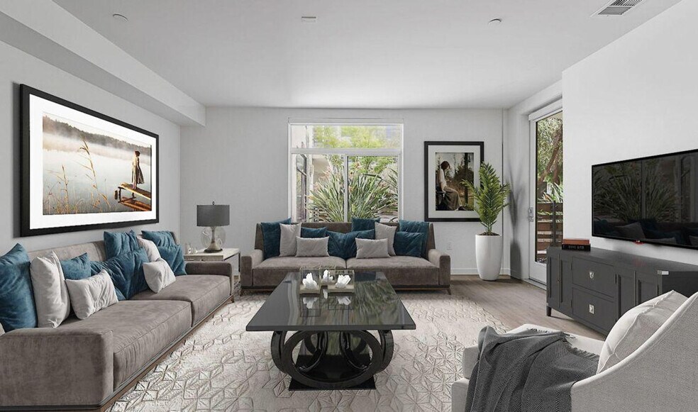 Building Photo - 1725 S Bascom Ave