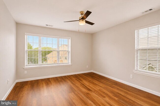 Building Photo - 3520B Neils Ct