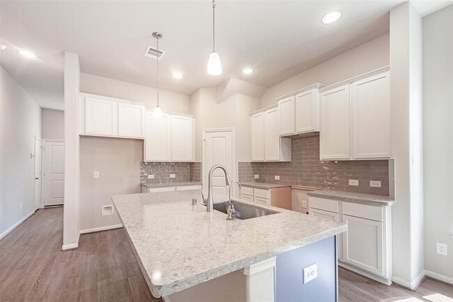 Building Photo - 1435 Cecilia Vines Dr