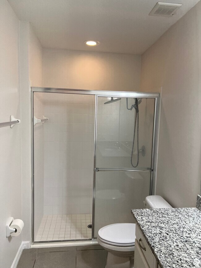 Building Photo - 600 Northern Way