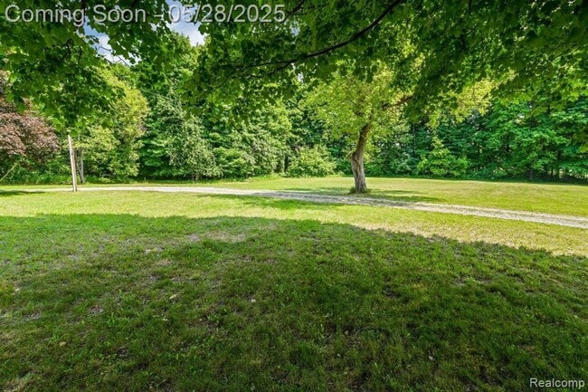 Building Photo - 3005 S Hickory Ridge Rd