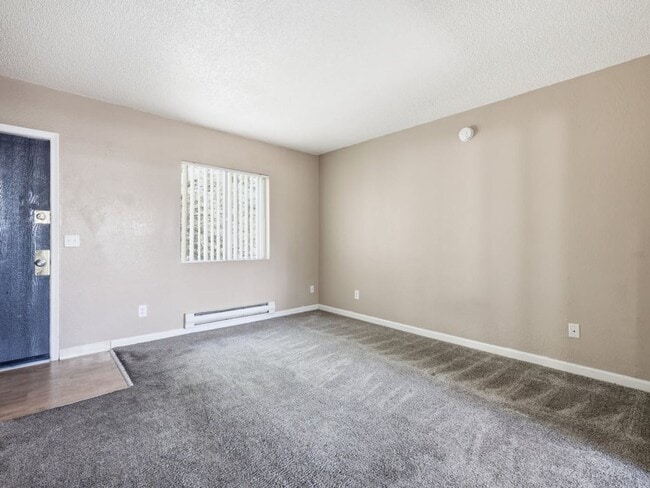 Building Photo - 1525 S Woodland Ave