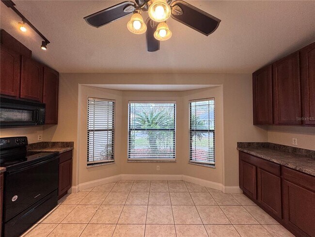 Building Photo - 4924 Raylene Way