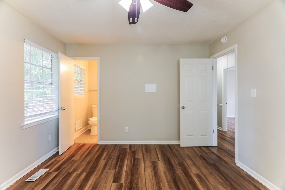 Building Photo - 1632 Maralyn Dr