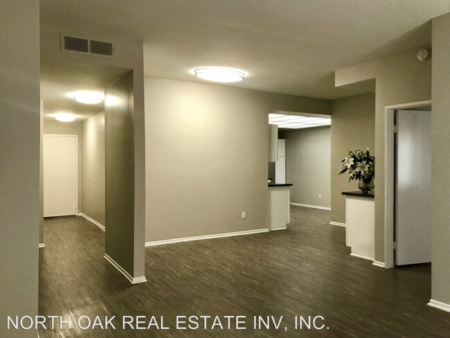 Building Photo - 4912 Kester Ave