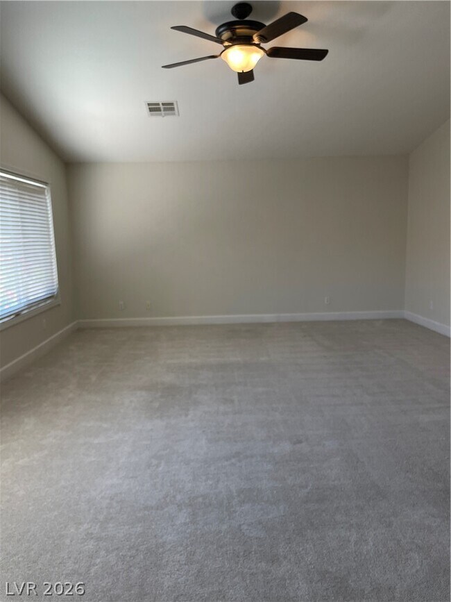 Building Photo - 271 Pointe Ranier Ave