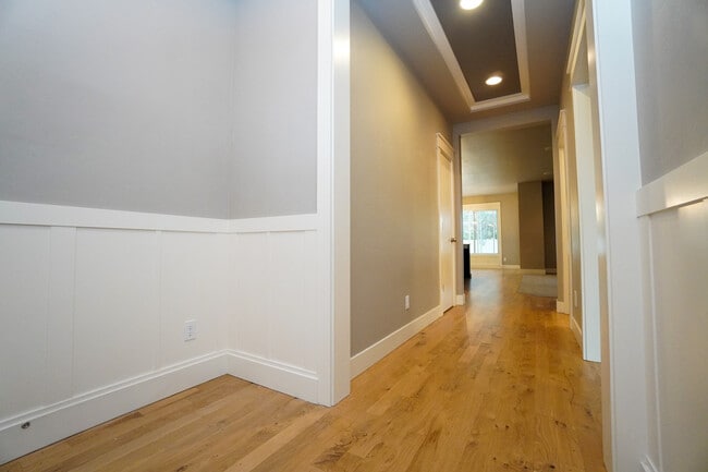 Building Photo - 2303 E Fratello St