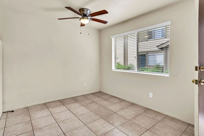 Building Photo - Great three bedroom/two bath single level ...