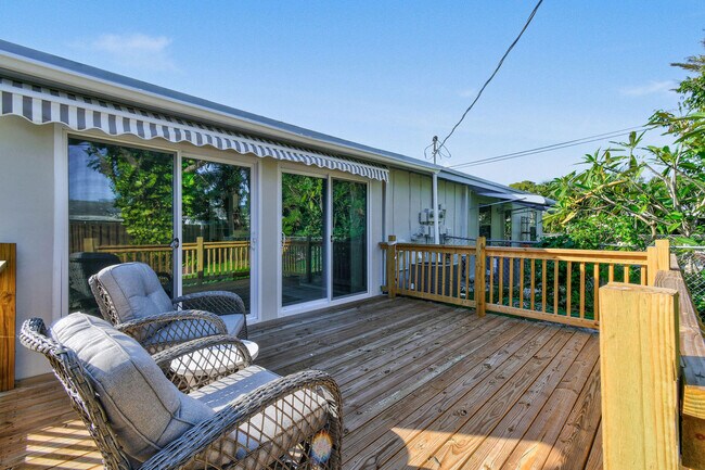 Building Photo - 1004 Stillwater Dr