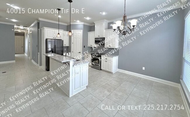 Building Photo - 40015 Champion Tif Dr E
