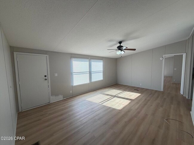 Building Photo - 4013 W 24th Ct