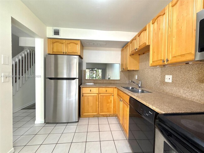 Building Photo - 4094 Sierra Terrace