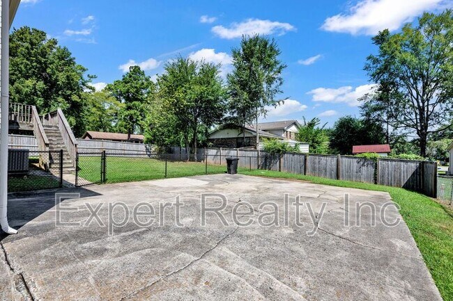 Building Photo - 1064 Caribbean Cir