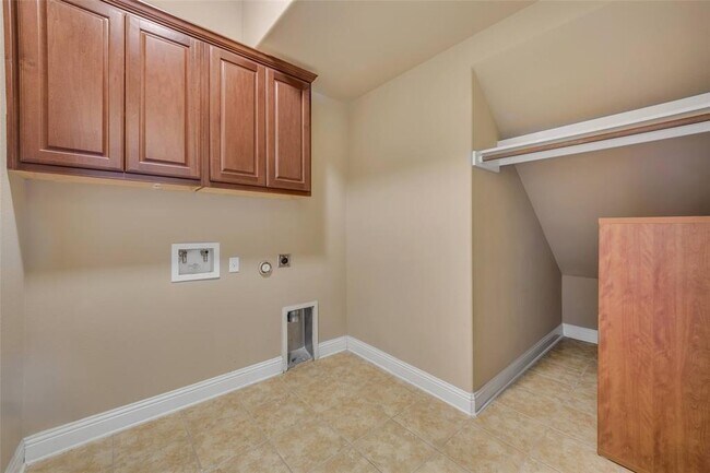 Building Photo - 10821 Crosbyton Ln