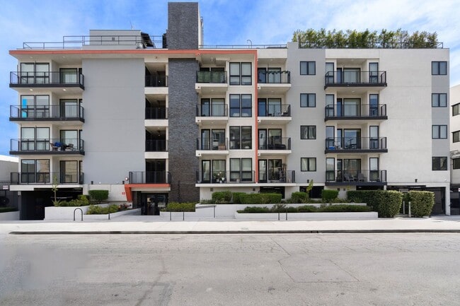 Building Photo - 5550 Bonner Ave