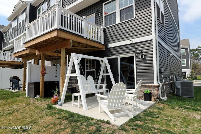 Building Photo - 16 Baybreeze Dr