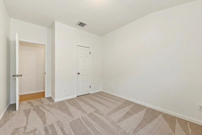 Building Photo - 26542 Marble Point Ln