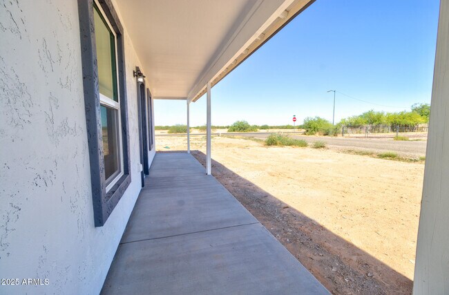 Building Photo - 3485 W Paraiso Dr
