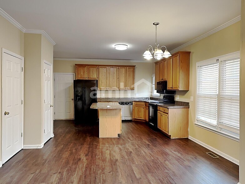 Building Photo - 6261 Sharpsburg Ct NW