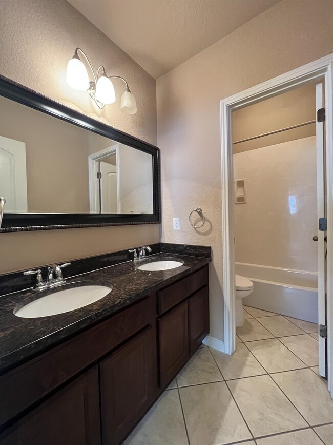 Building Photo - 25030 Buttermilk Ln