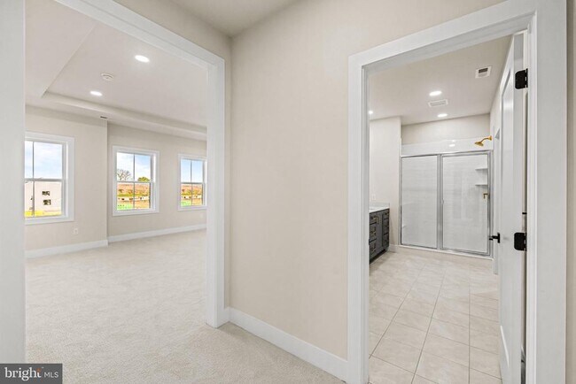 Building Photo - 133 Alroy Rd