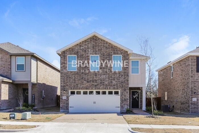 Building Photo - 2024 Harebell Dr