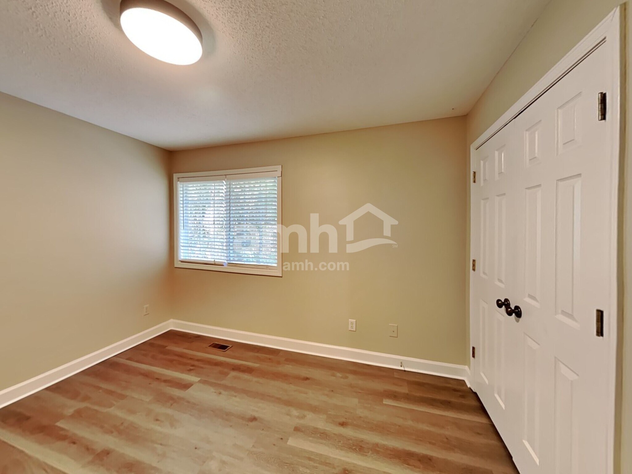 Building Photo - 1815 Bernice Dr