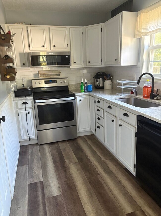 Building Photo - 2 Bedroom 1 Bath Home in Jarvisburg availa...