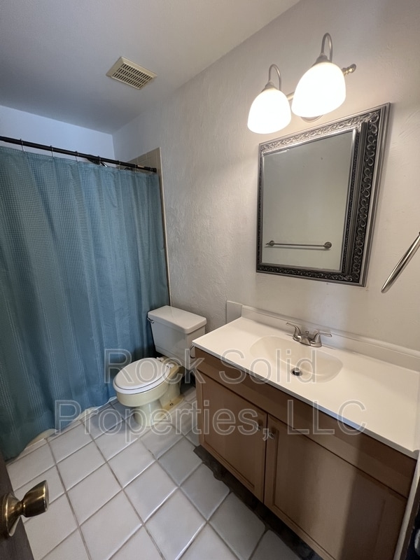 Building Photo - 3061 Reed Ave