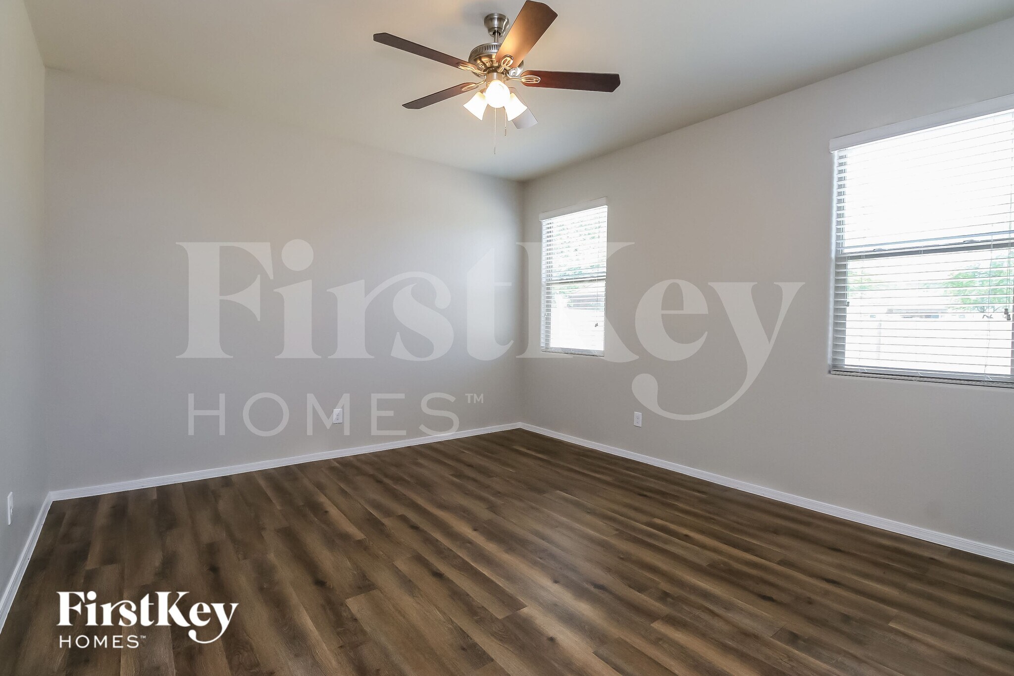 Building Photo - 11360 E Marigold Ln