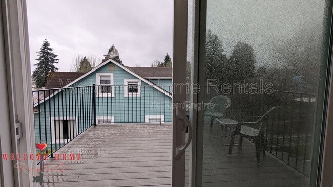 Building Photo - 4520 S Thompson Ave