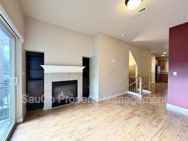 Building Photo - 10438 SW Akilean Terrace