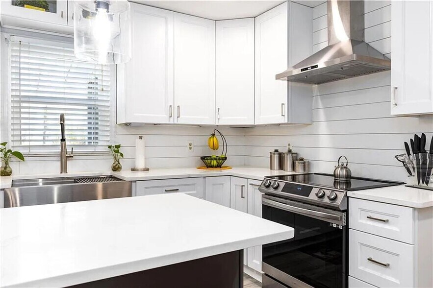 Building Photo - 2599 Hickory Cove SW