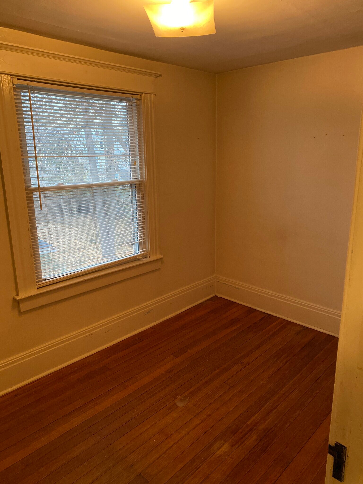 Building Photo - 80 Coventry Ave