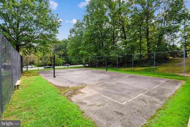 Building Photo - 1962 Mariner Ln